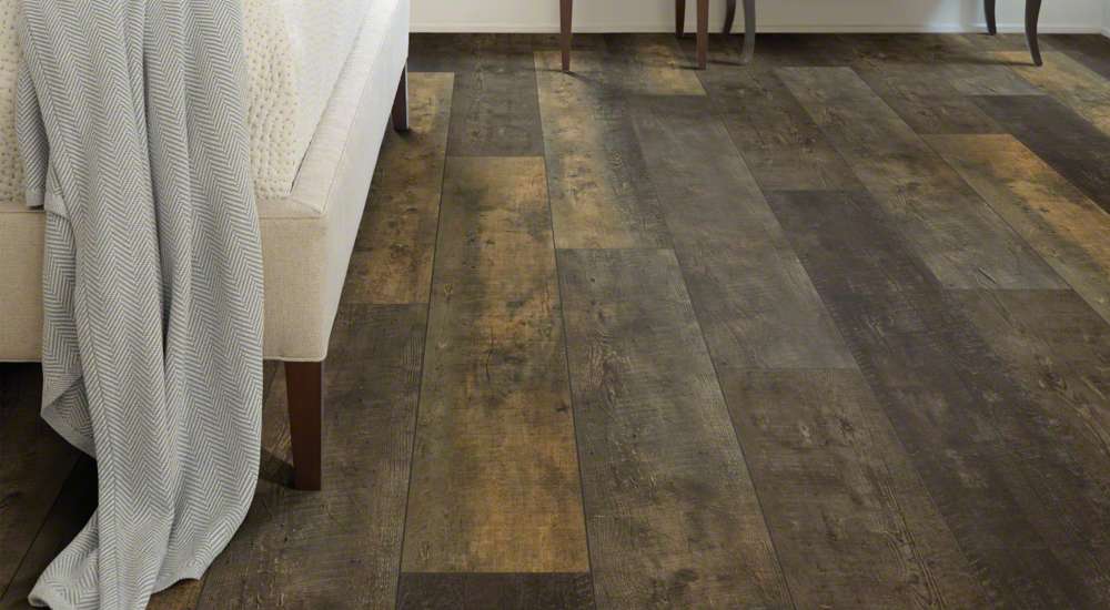 Timeless Barnboard Shaw Floorte Titan HD Plus Platinum Vinyl Plank