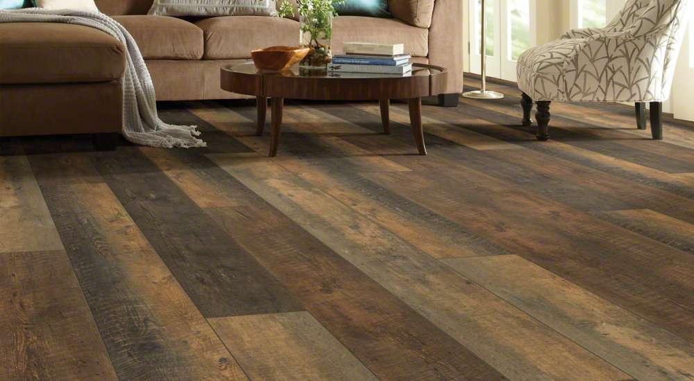 Autumn Barnboard Shaw Floorte Titan HD Plus Platinum Vinyl Plank