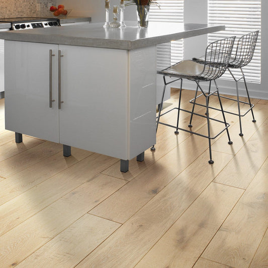 Shaw-Castlewood-7.48-White-Oak-Hardwood-Plank-Tapestry-1