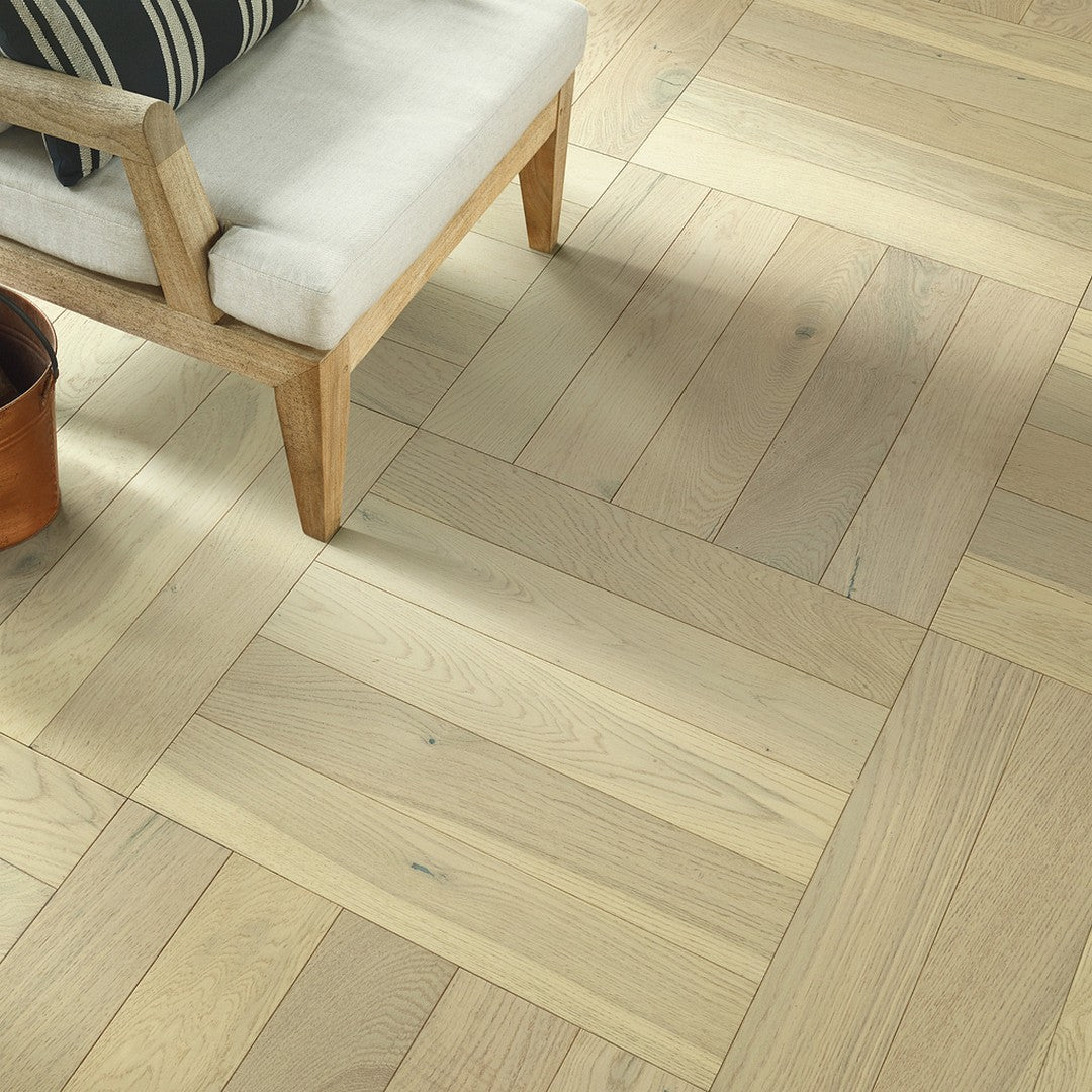 Shaw-Empire-Herringbone-4.72-x-23.62-White-Oak-Hardwood-Plank-Carnegie