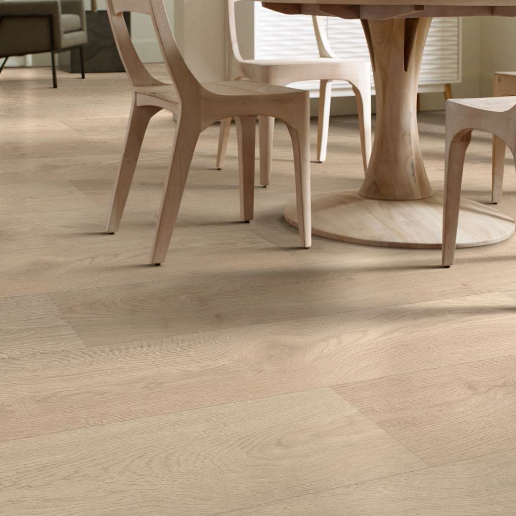 Essential White Shaw Floorte Titan HD Plus Platinum Vinyl Plank